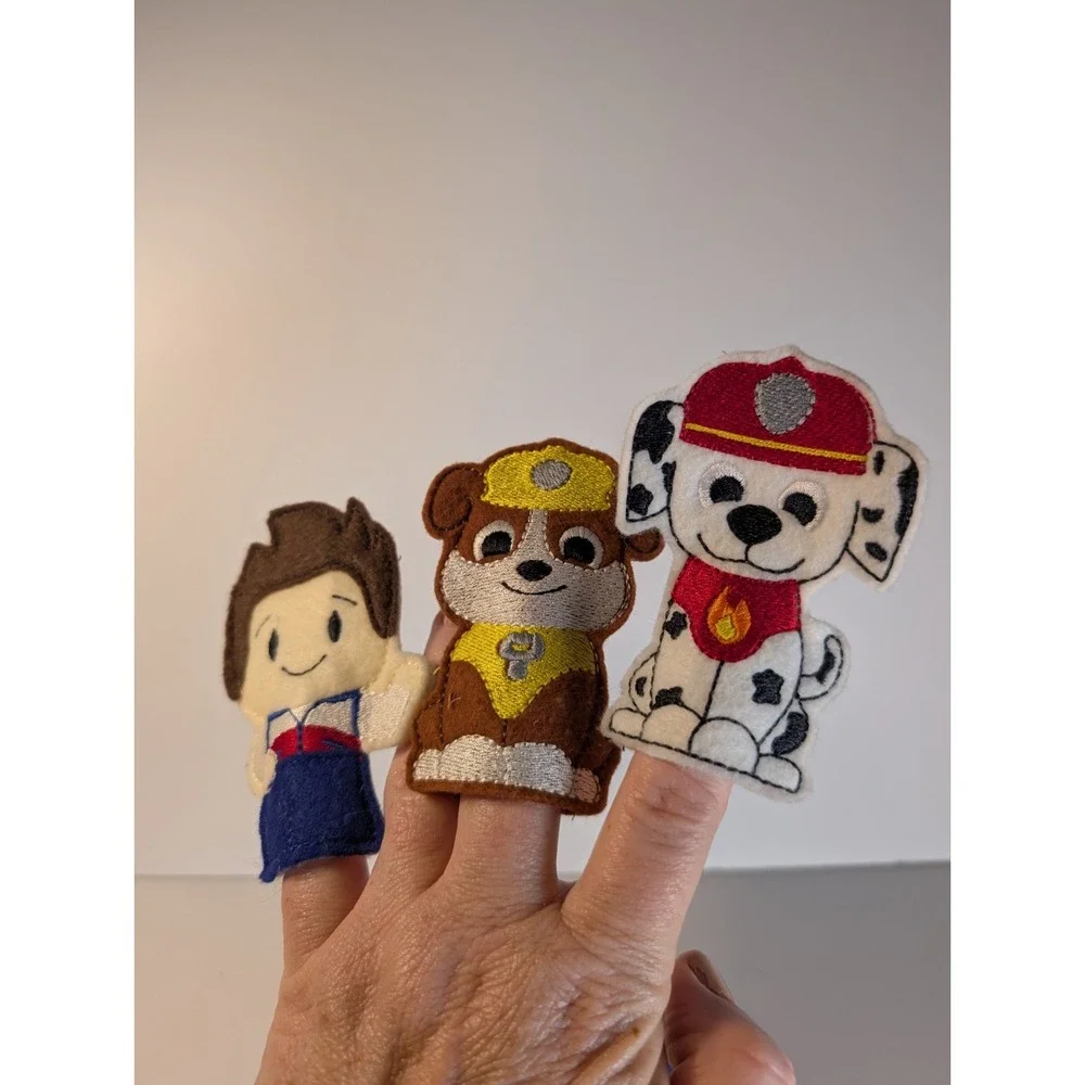 Paw Patrol Nickelodeon Felt Finger Puppets Hand Crafted With Carry Case Lot Of 9